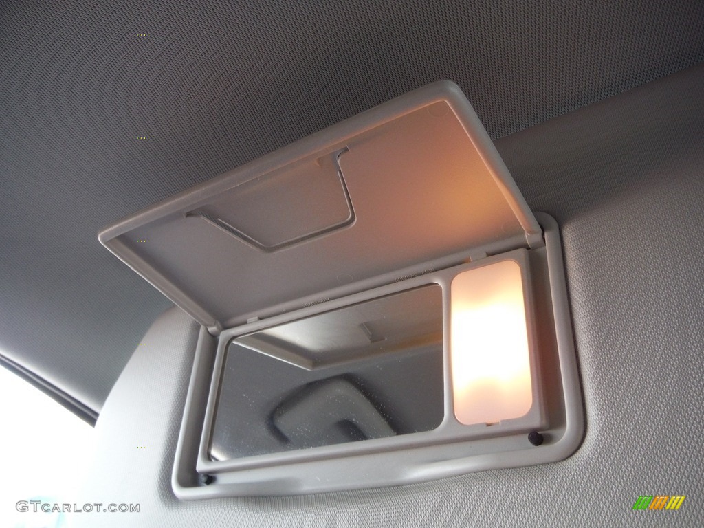 2018 Eclipse Cross SE S-AWC - Diamond White Pearl / Black photo #27