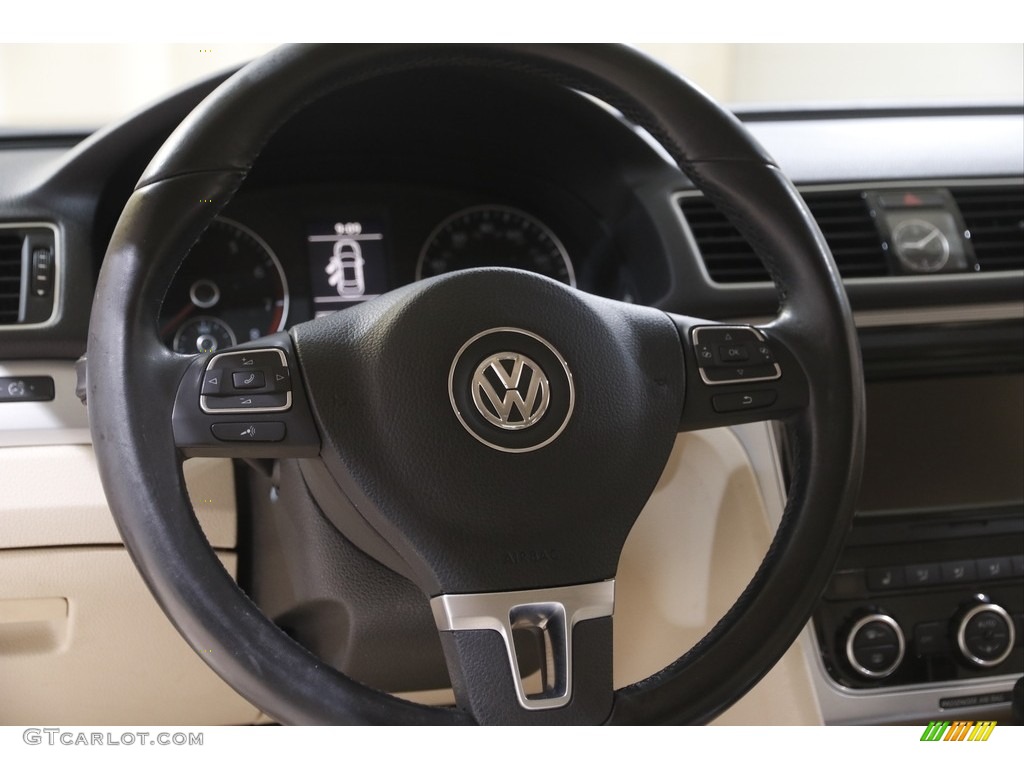 2012 Passat 2.5L SE - Black / Cornsilk Beige photo #7