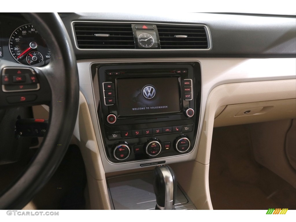 2012 Passat 2.5L SE - Black / Cornsilk Beige photo #9