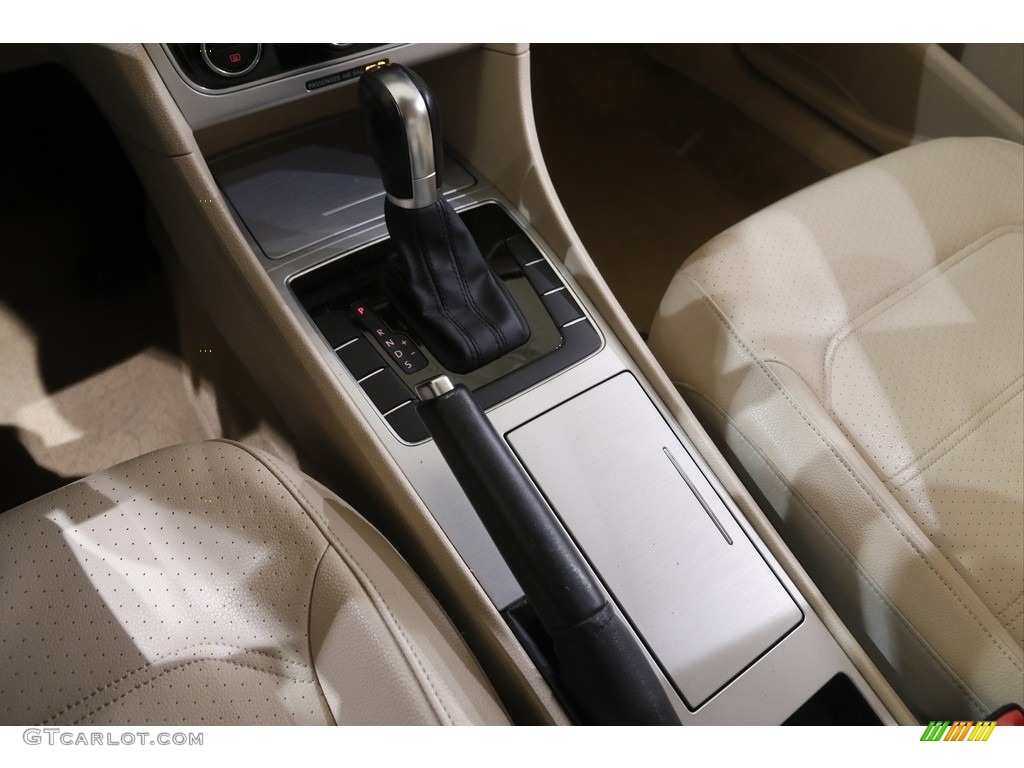 2012 Passat 2.5L SE - Black / Cornsilk Beige photo #13
