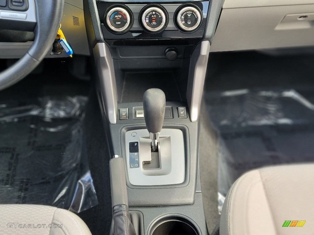2018 Forester 2.5i Premium - Venetian Red Pearl / Platinum photo #9