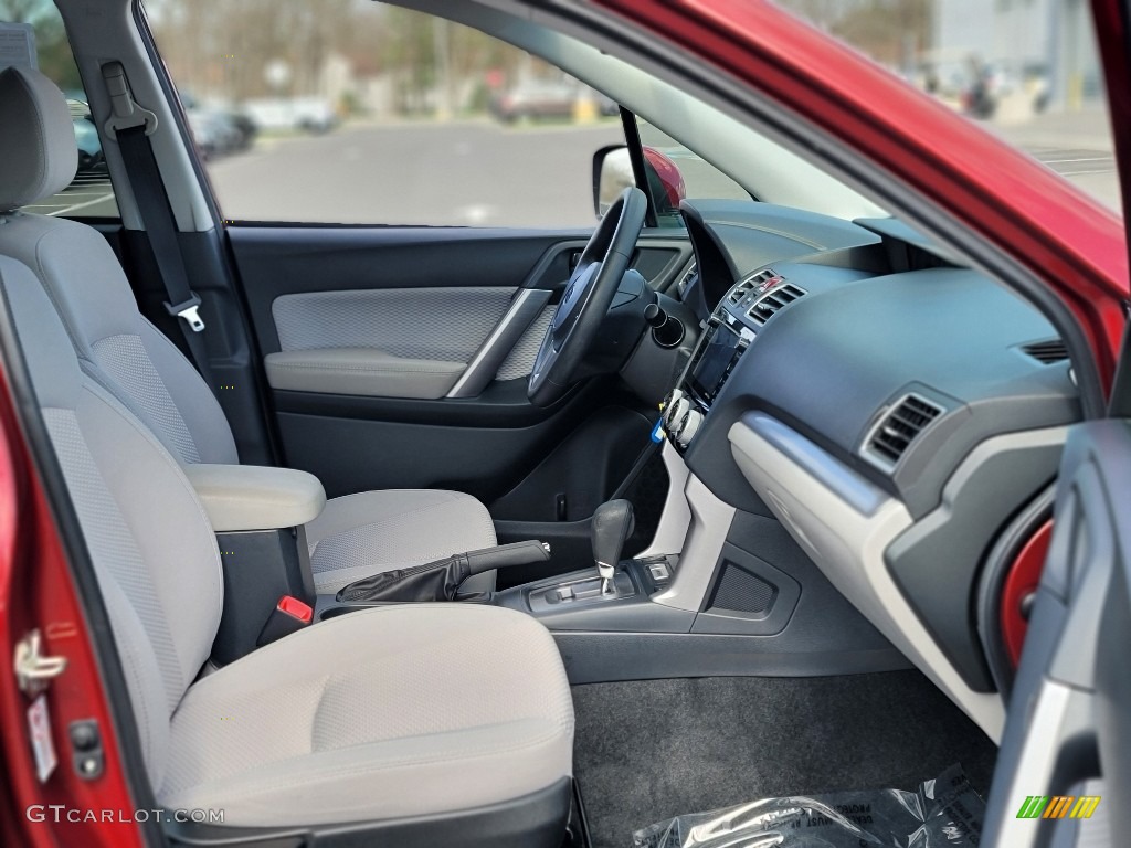 2018 Forester 2.5i Premium - Venetian Red Pearl / Platinum photo #24