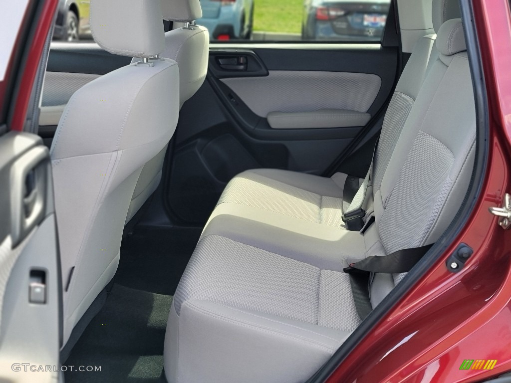2018 Forester 2.5i Premium - Venetian Red Pearl / Platinum photo #30