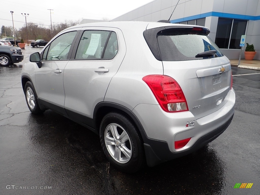 Silver Ice Metallic 2019 Chevrolet Trax LS Exterior Photo #144092477