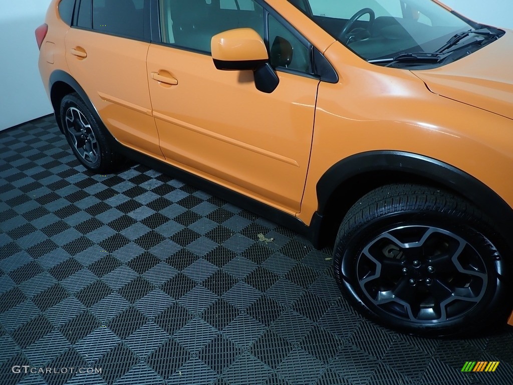 2014 XV Crosstrek 2.0i Limited - Tangerine Orange Pearl / Black photo #5