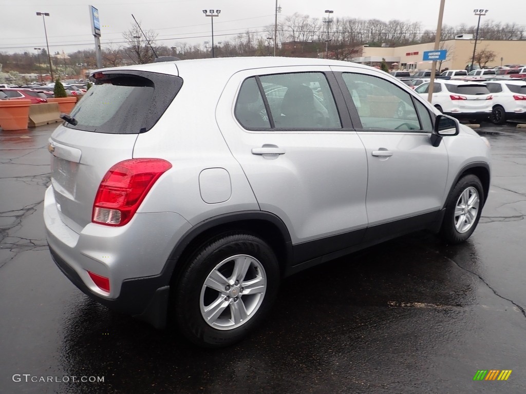 Silver Ice Metallic 2019 Chevrolet Trax LS Exterior Photo #144092522