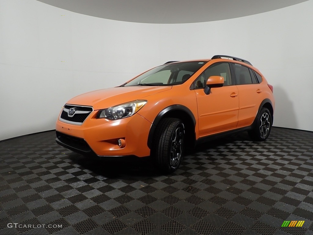 2014 XV Crosstrek 2.0i Limited - Tangerine Orange Pearl / Black photo #9