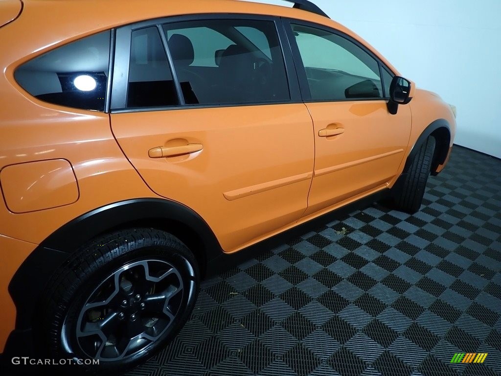 2014 XV Crosstrek 2.0i Limited - Tangerine Orange Pearl / Black photo #20