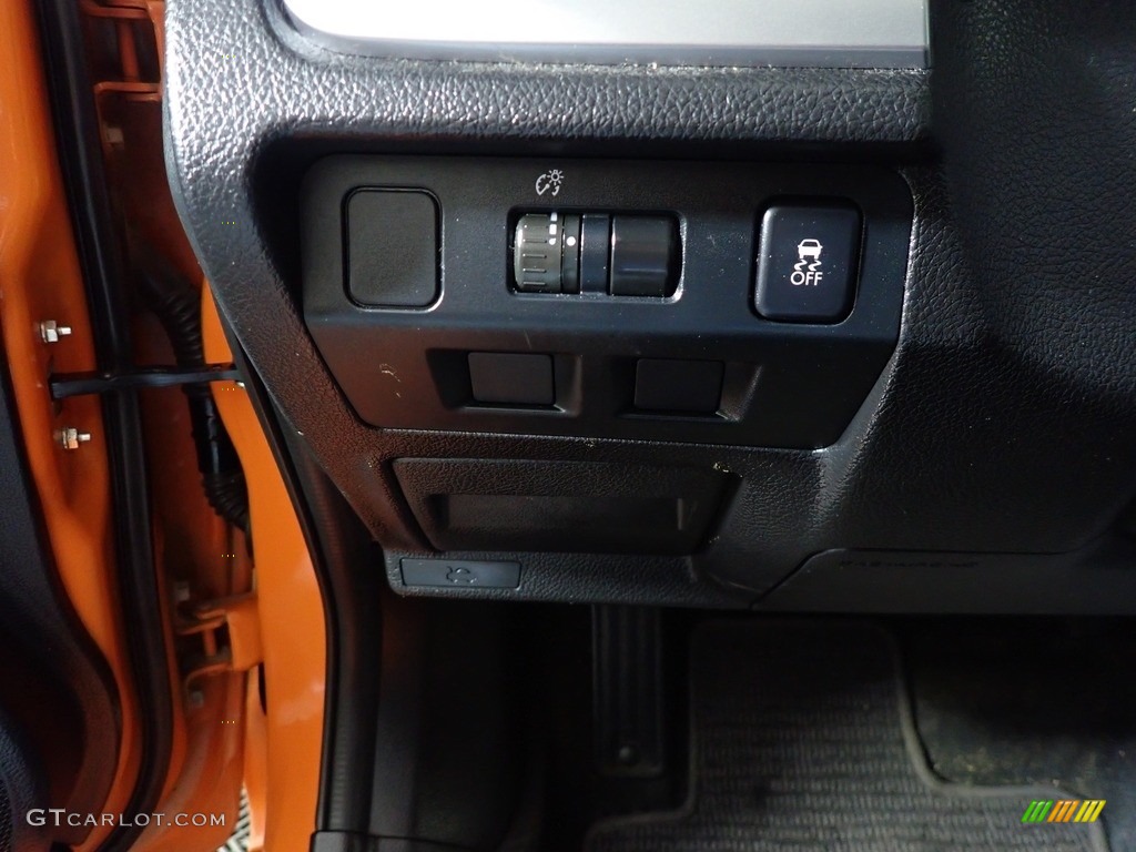 2014 XV Crosstrek 2.0i Limited - Tangerine Orange Pearl / Black photo #32