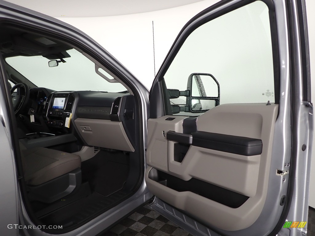 2022 F250 Super Duty XLT Crew Cab 4x4 - Iconic Silver / Medium Earth Gray photo #28