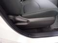 Super White - RAV4 LE AWD Photo No. 40