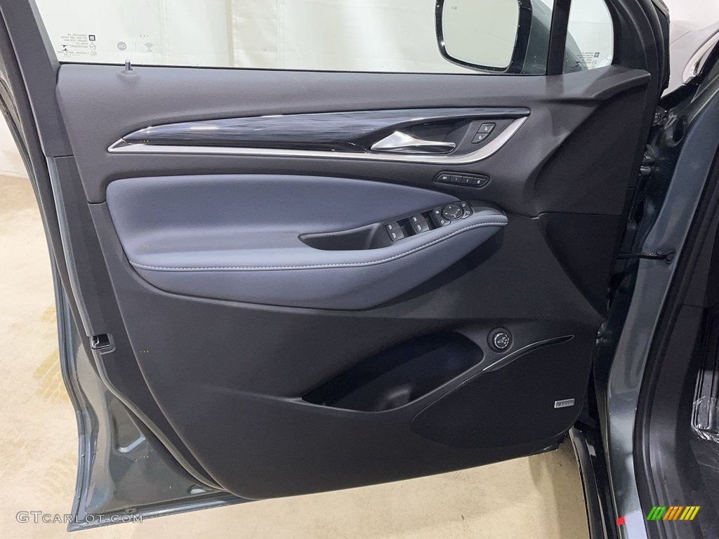 2022 Buick Enclave Premium AWD Door Panel Photos