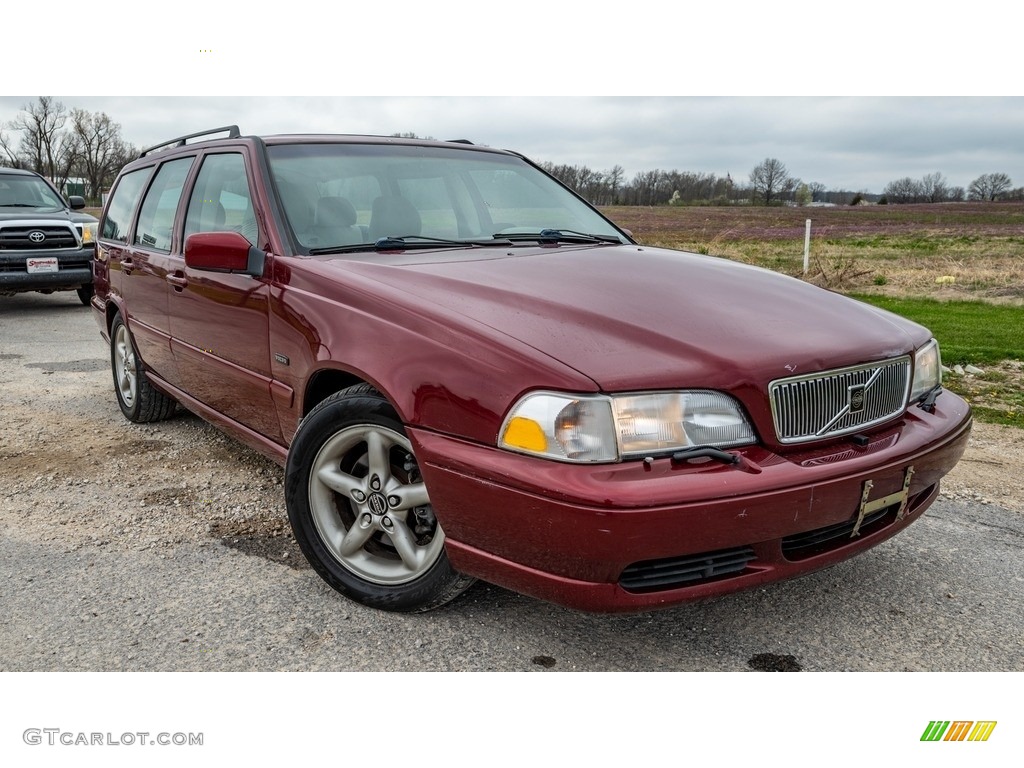 Classic Red 1998 Volvo V70 T5 Exterior Photo #144100226