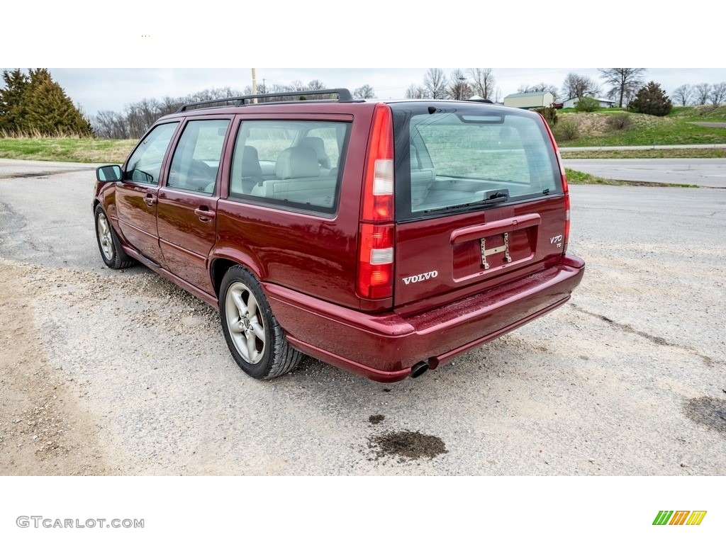 Classic Red 1998 Volvo V70 T5 Exterior Photo #144100274