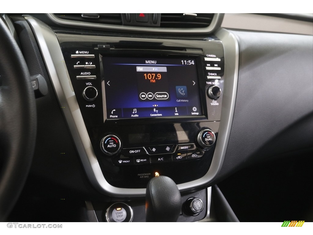2020 Nissan Murano S AWD Controls Photos