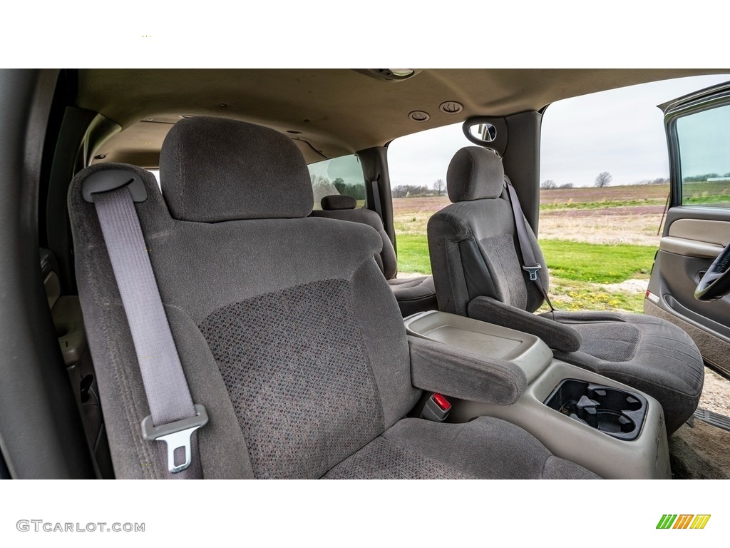 2002 Suburban 2500 LS 4x4 - Onyx Black / Graphite/Medium Gray photo #26