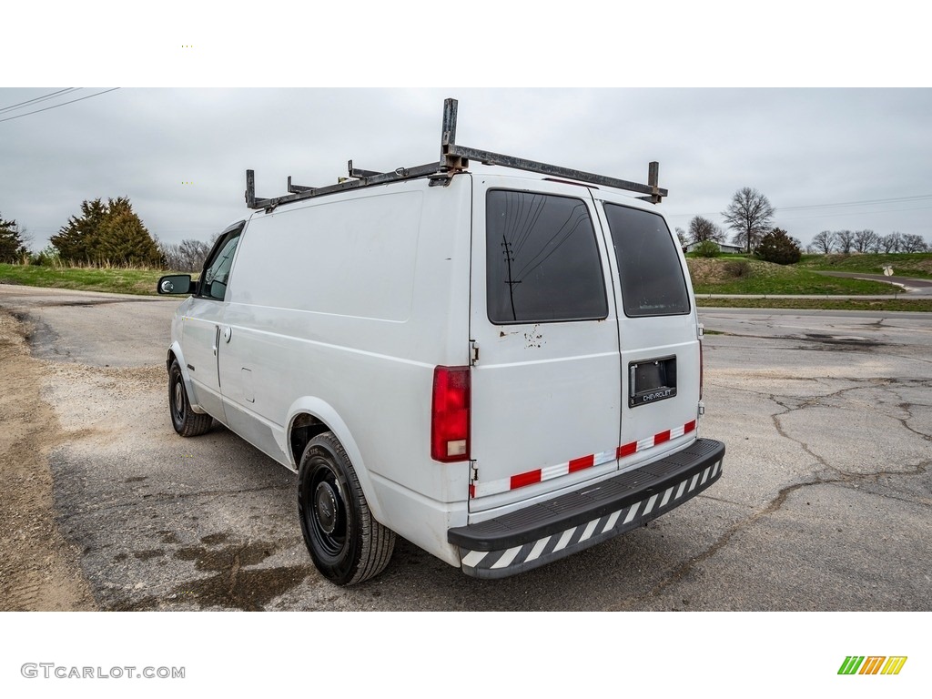 1995 Astro Cargo Van - White / Charcoal photo #6