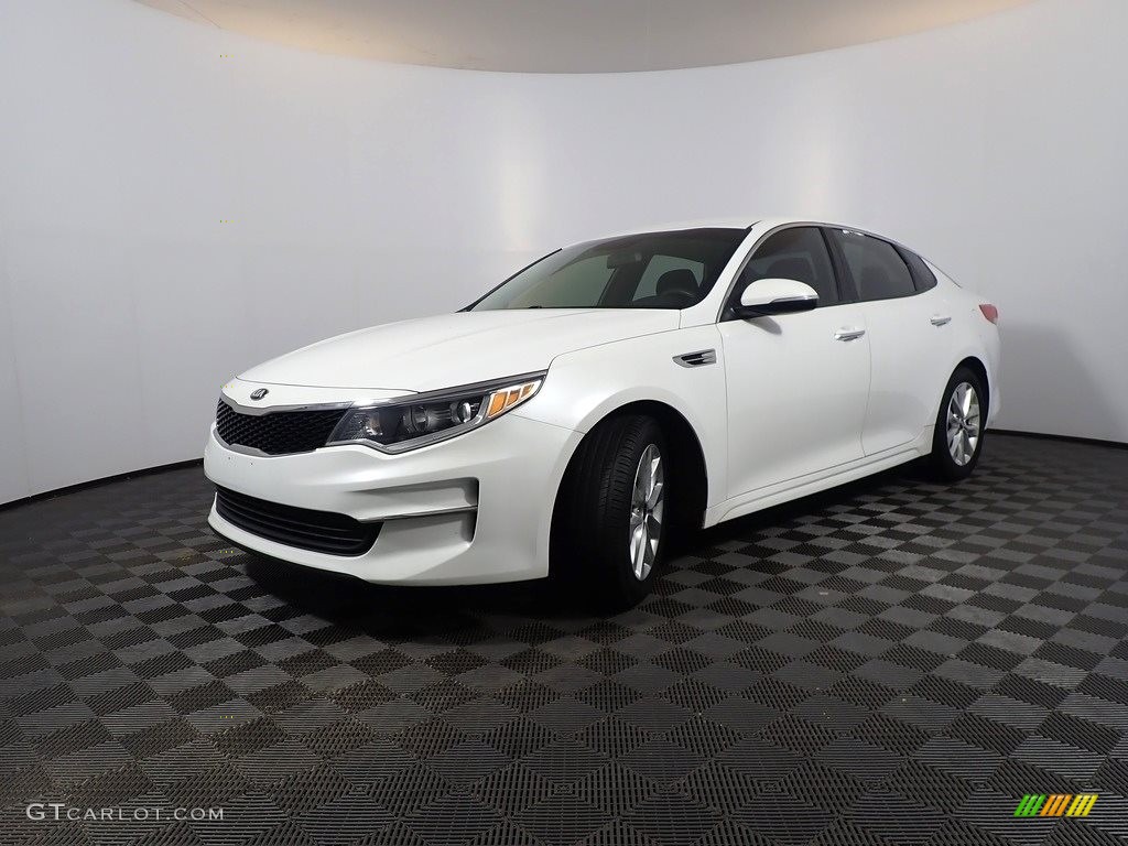 2017 Optima LX - Snow White Pearl / Black photo #8