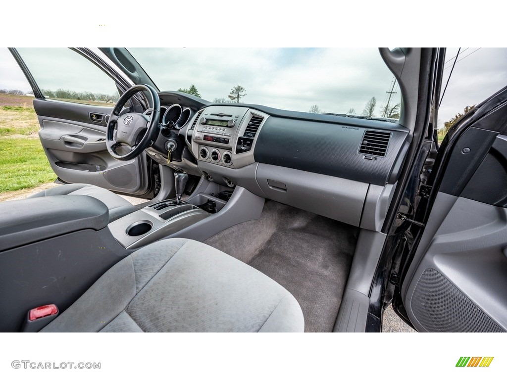 2006 Tacoma Access Cab - Black Sand Pearl / Graphite Gray photo #22