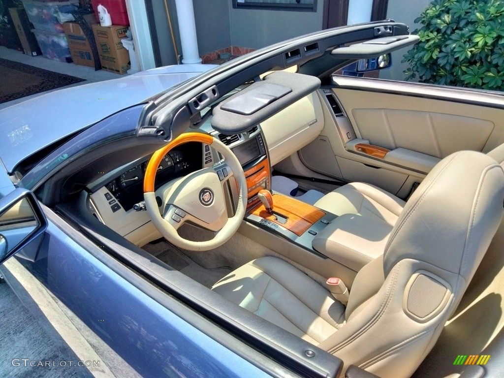 2006 Cadillac XLR Roadster Interior Color Photos