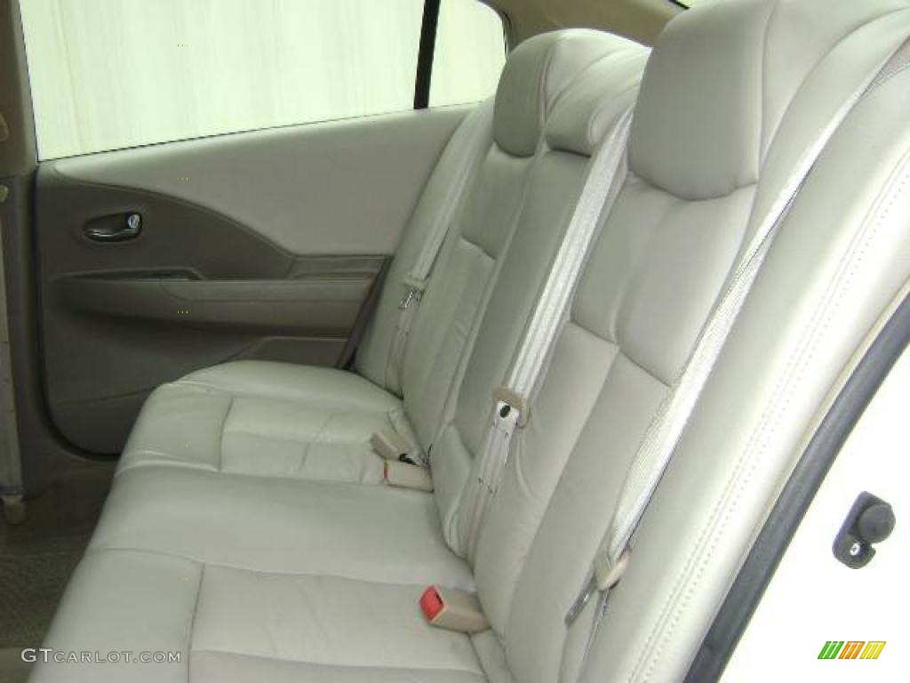 2002 Altima 2.5 S - Cloud White / Blond Beige photo #7