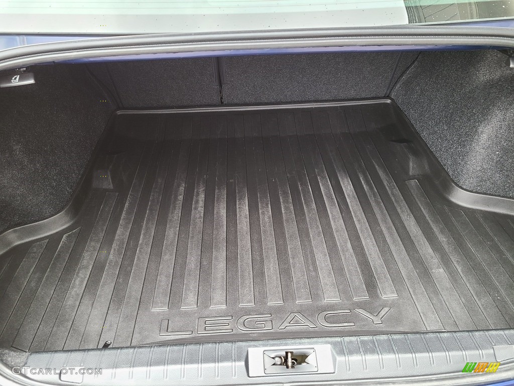 2015 Subaru Legacy 2.5i Premium Trunk Photos