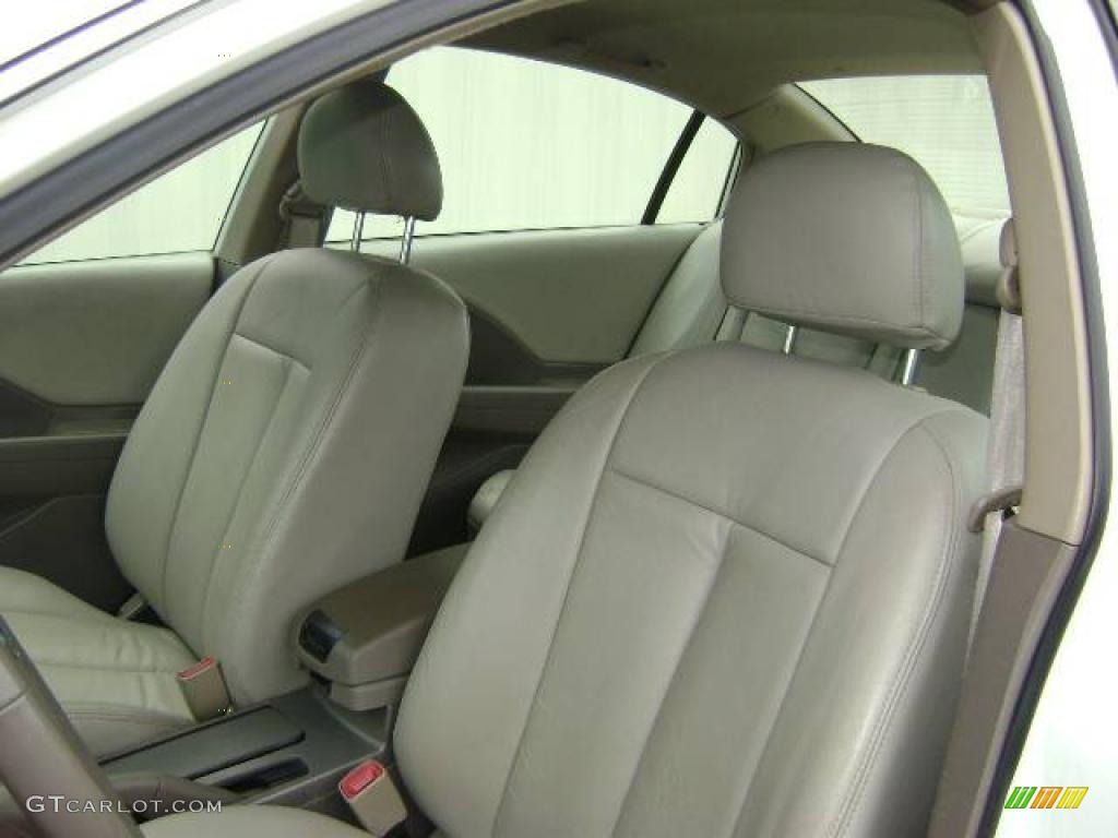 2002 Altima 2.5 S - Cloud White / Blond Beige photo #13