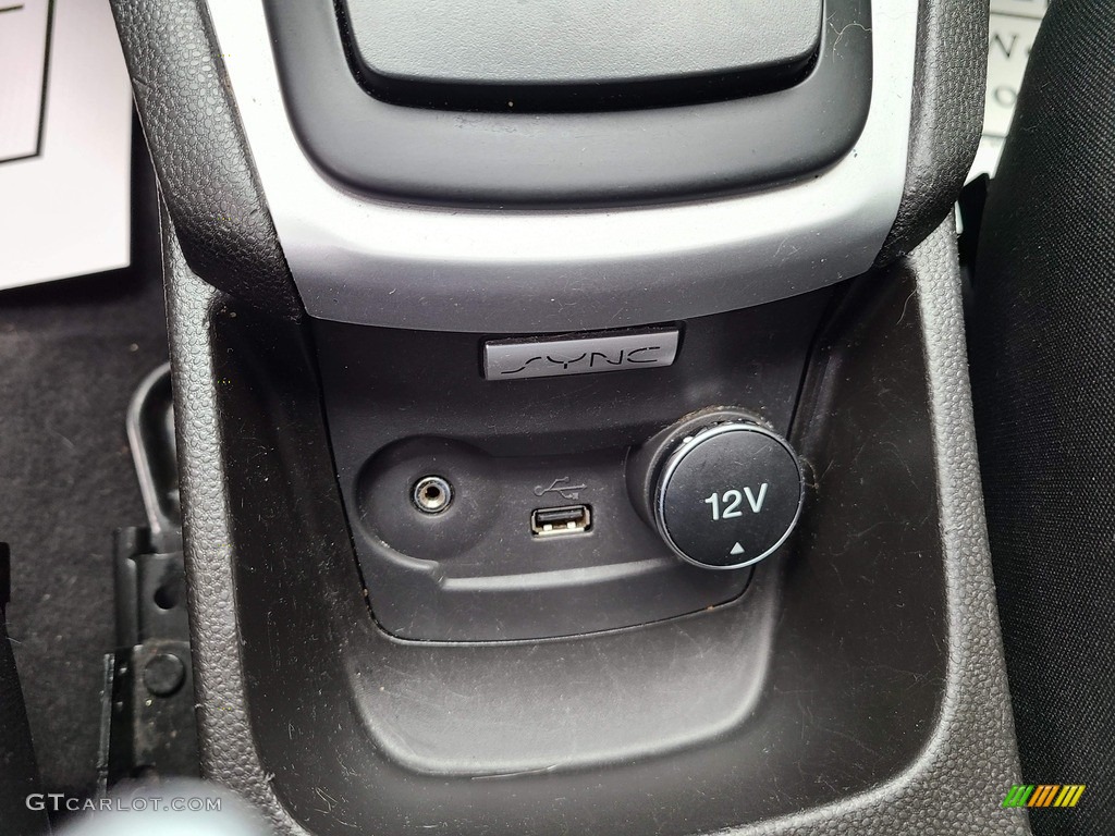 2019 Fiesta SE Sedan - Outrageous Green / Charcoal Black photo #20