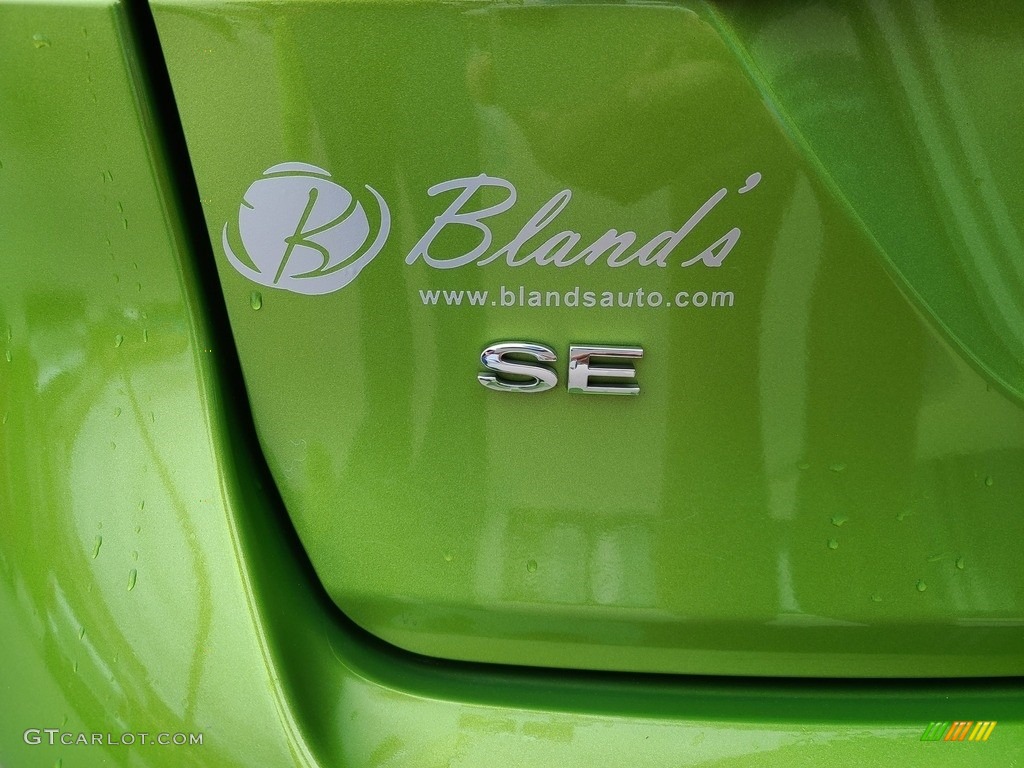 2019 Fiesta SE Sedan - Outrageous Green / Charcoal Black photo #27
