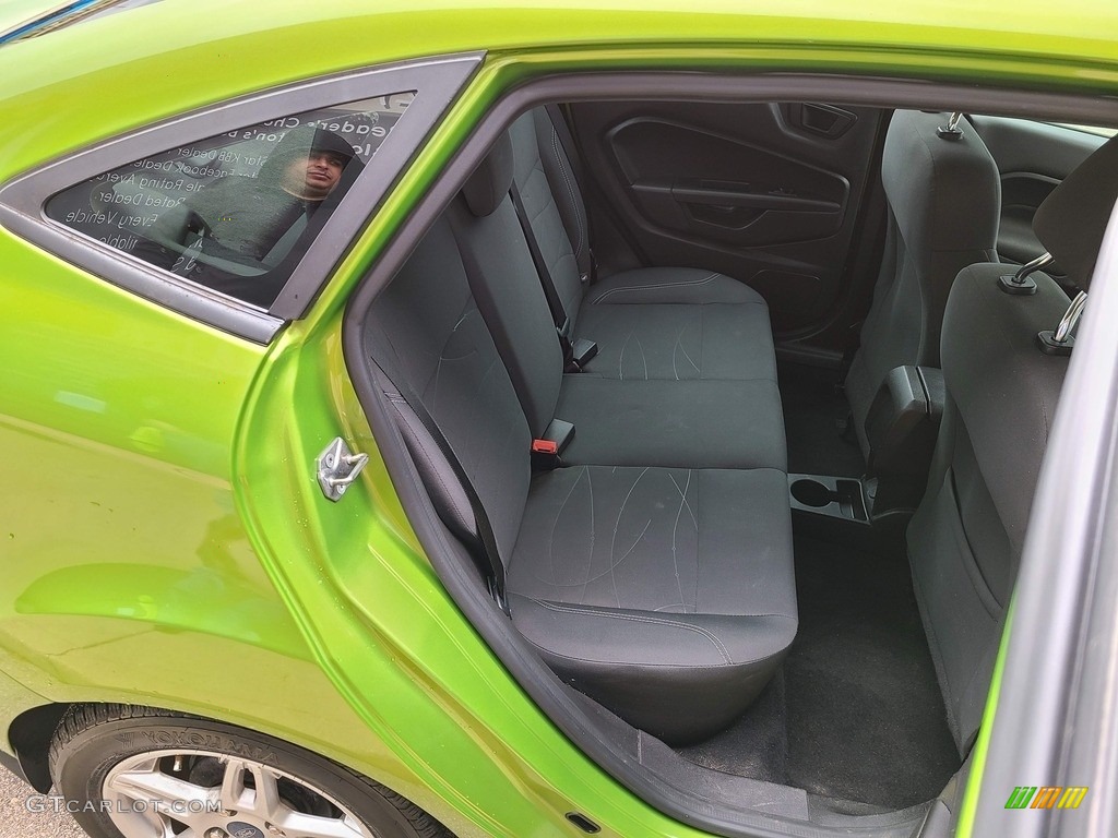2019 Fiesta SE Sedan - Outrageous Green / Charcoal Black photo #31