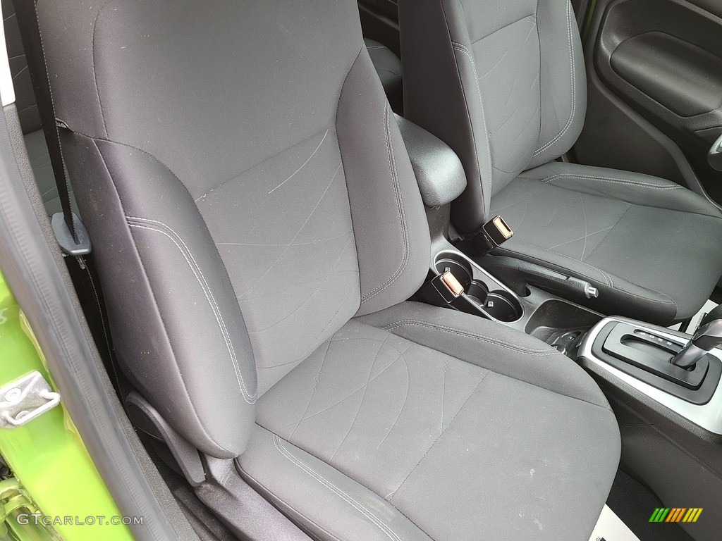 2019 Fiesta SE Sedan - Outrageous Green / Charcoal Black photo #34