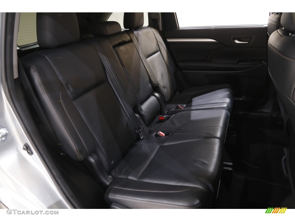 2016 Highlander XLE - Silver Sky Metallic / Black photo #16