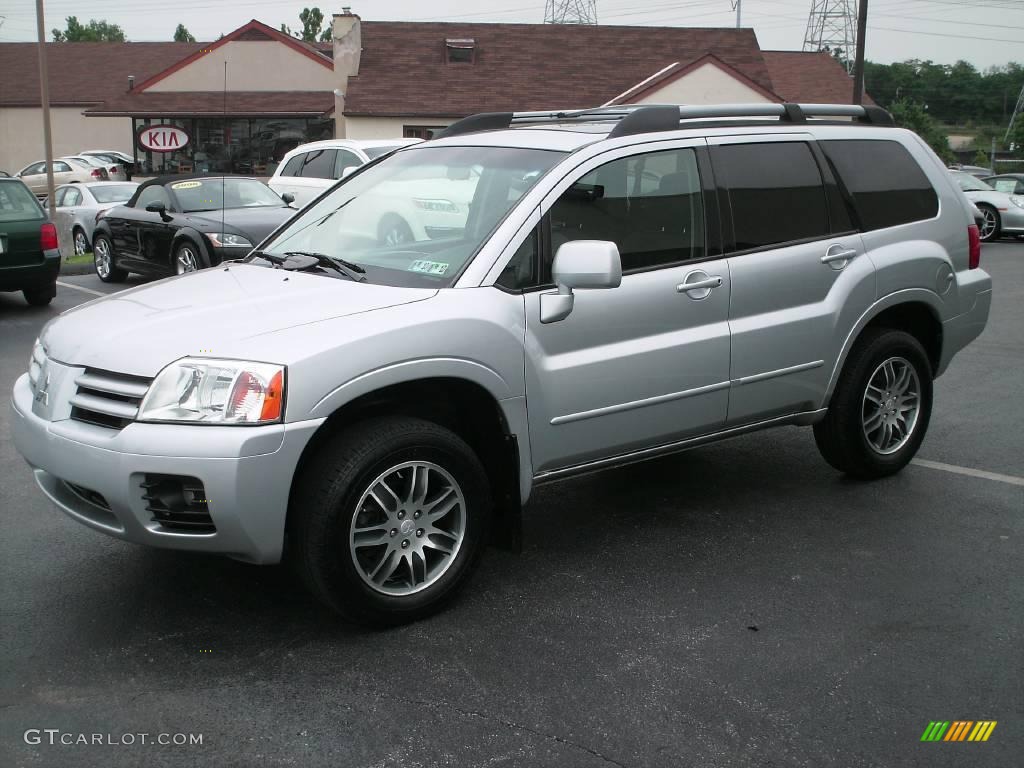 2004 Endeavor Limited AWD - Sterling Silver Metallic / Charcoal Gray photo #1