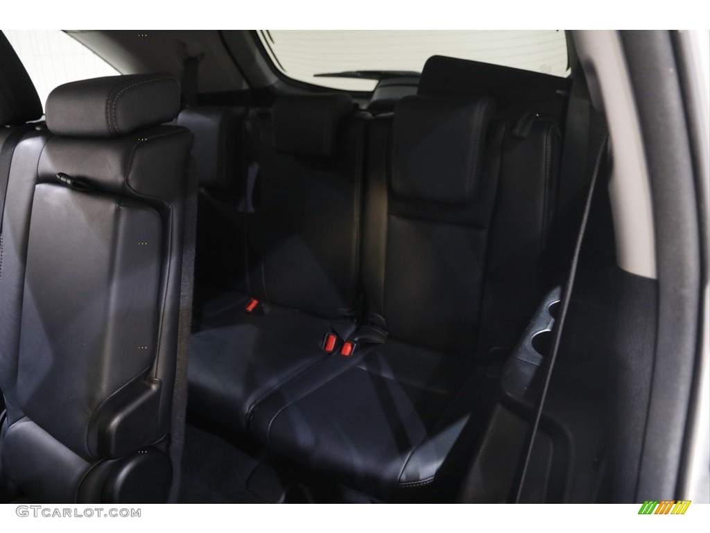 2016 Highlander XLE - Silver Sky Metallic / Black photo #18