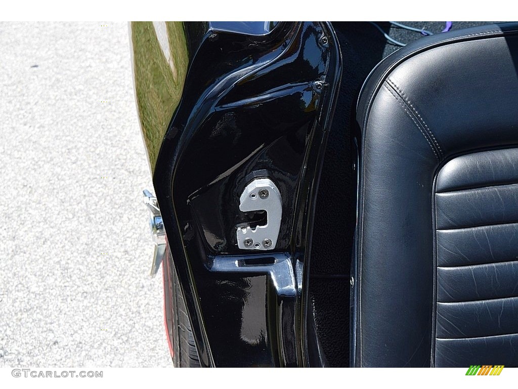 1966 Corvette Sting Ray Coupe - Tuxedo Black / Black photo #51