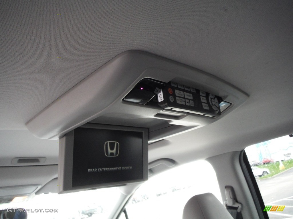 2016 Honda Pilot EX-L AWD Entertainment System Photo #144112375