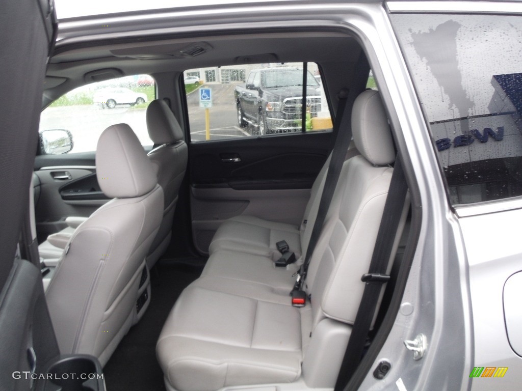 2016 Honda Pilot EX-L AWD Rear Seat Photos
