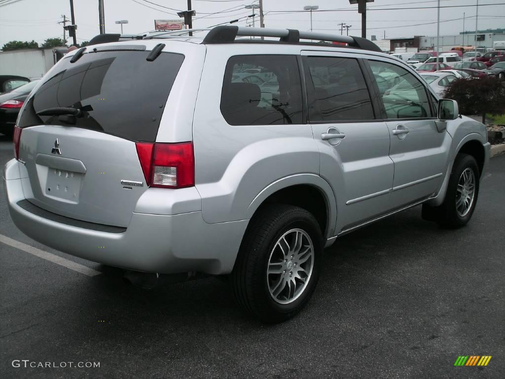 2004 Endeavor Limited AWD - Sterling Silver Metallic / Charcoal Gray photo #5