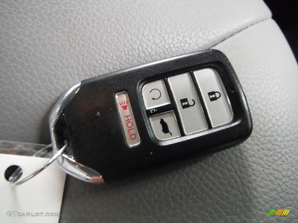 2016 Honda Pilot EX-L AWD Keys Photos