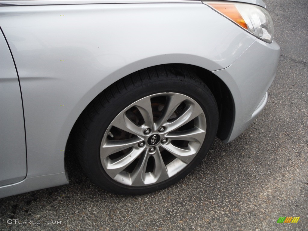 2011 Sonata SE - Radiant Silver / Gray photo #3