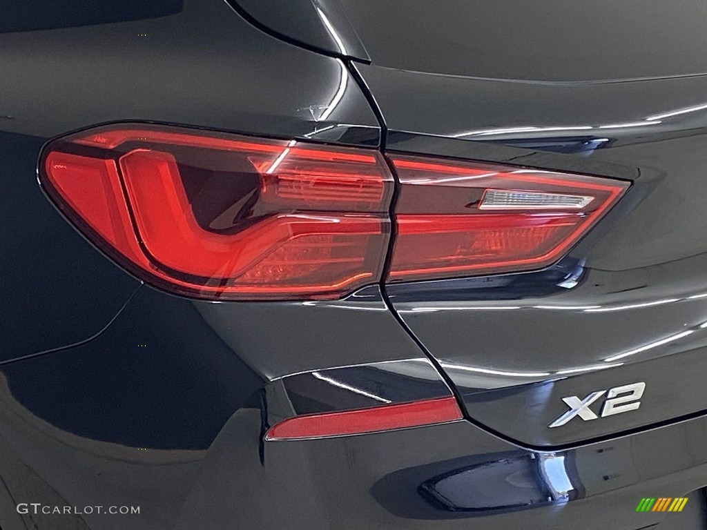 2018 X2 xDrive28i - Jet Black / Black photo #8