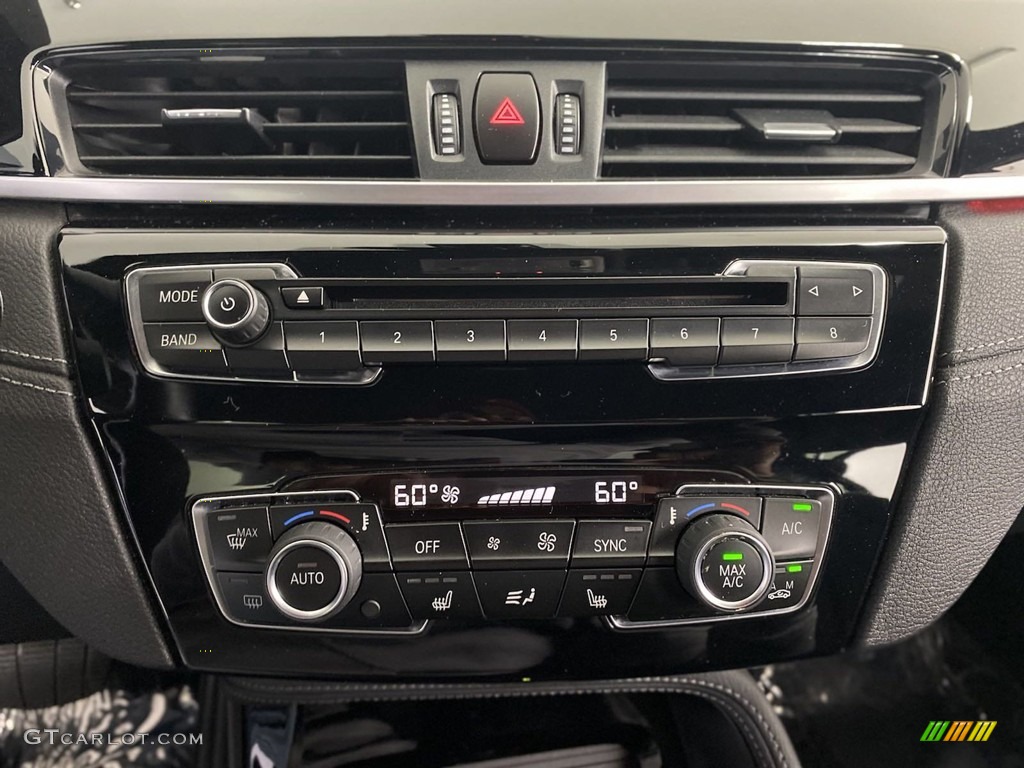 2018 X2 xDrive28i - Jet Black / Black photo #24