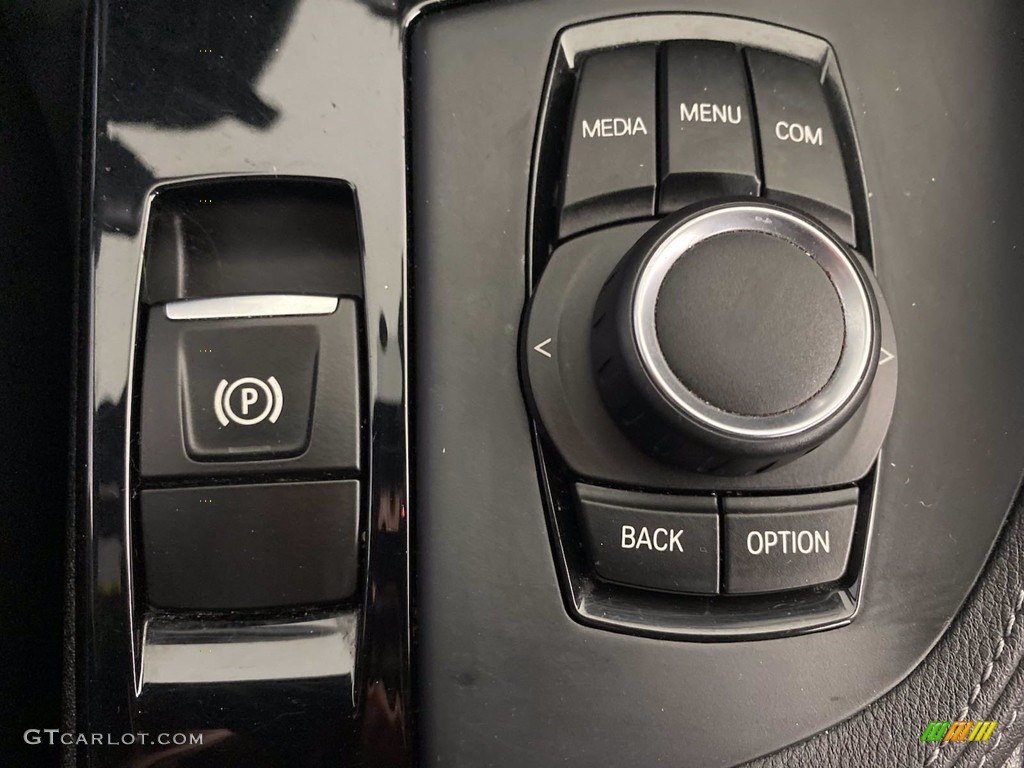 2018 X2 xDrive28i - Jet Black / Black photo #28