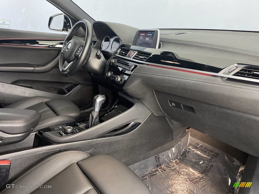 2018 X2 xDrive28i - Jet Black / Black photo #31