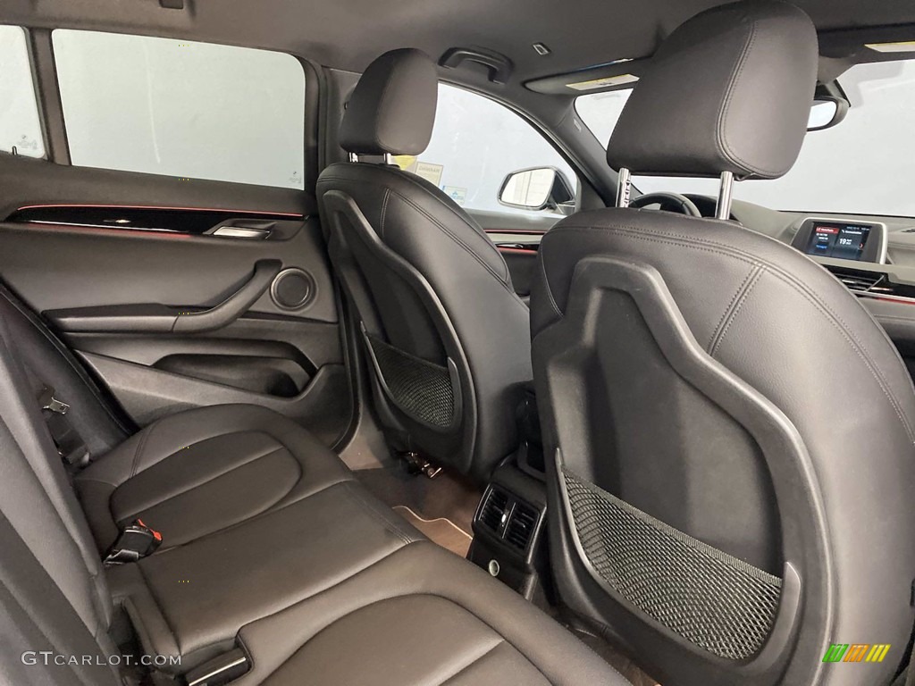 2018 X2 xDrive28i - Jet Black / Black photo #34