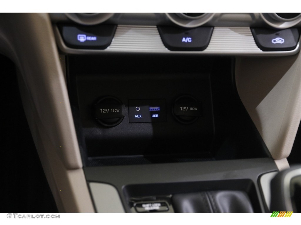 2019 Elantra SE - Quartz White Pearl / Beige photo #13