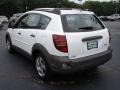 2003 Frost White Pontiac Vibe   photo #5