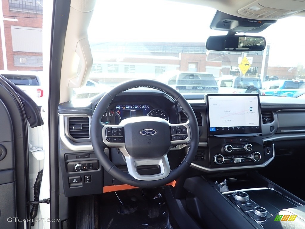 2022 Ford Expedition XLT 4x4 Dashboard Photos