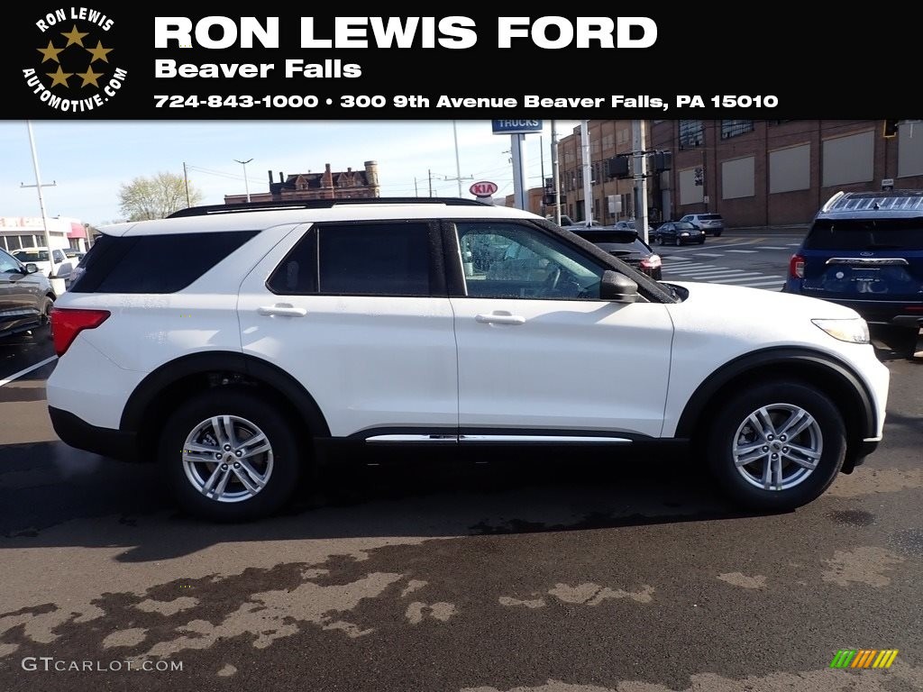 Star White Metallic Ford Explorer