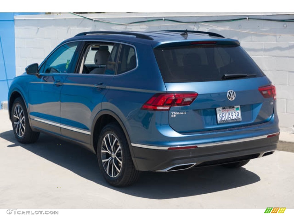 2018 Tiguan SE - Silk Blue Metallic / Storm Gray photo #2